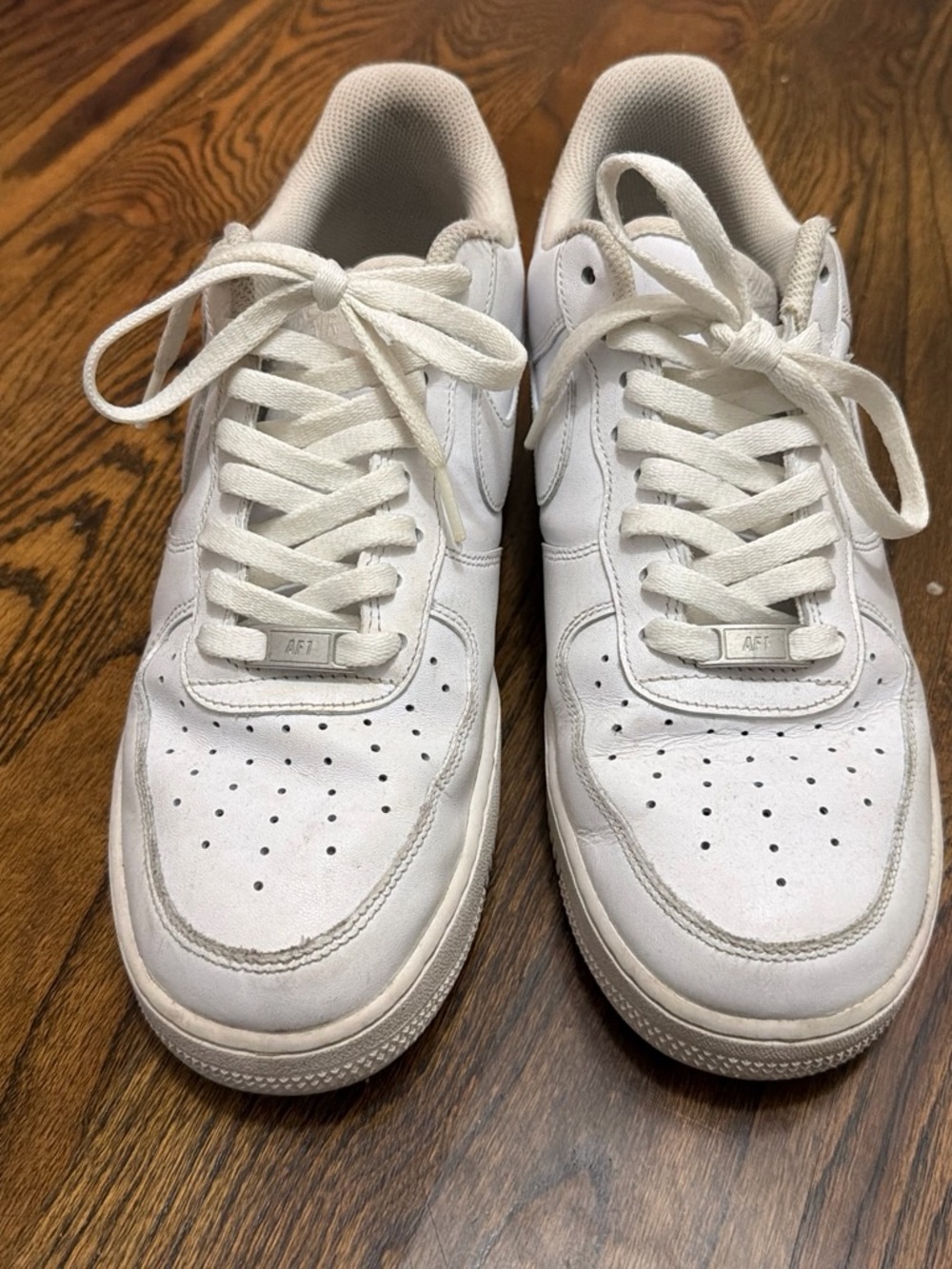 Nike White Men's Leather Air Force 1 Sneakers